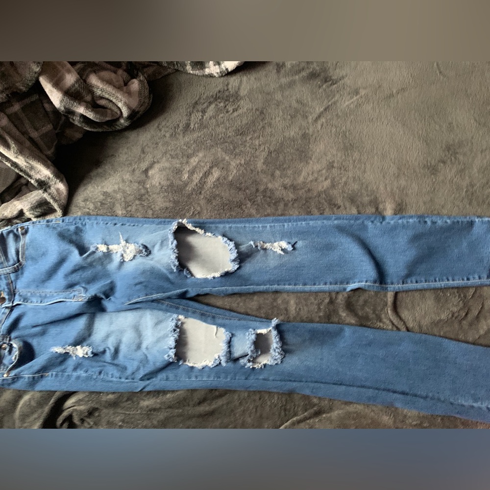 Ripped jeans